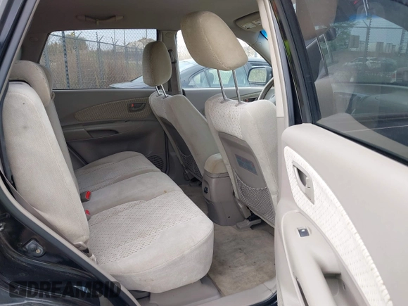 2005 Hyundai Tucson GLS with VIN KM8JN12D55U053476, listed as a IAAI auction lot 42118213 with 202,475 mi miles. Bid and sale history available at carsss.com. Image 8.