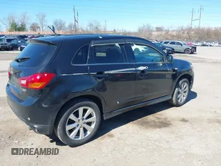 2014 Mitsubishi Outlander SE z VIN 4A4AR4AU0EE031142, wystawiony jako IAAI lot #41859365 z przebiegiem 284 006 mil mil oraz . Historia ofert i sprzedaży dostępna na DreamBid. Obrazek 4.