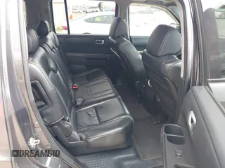 2011 Honda Pilot EX-L with VIN 5FNYF4H65BB066162, listed as a IAAI auction lot 41841588 with 387,036 mi miles and . Bid and sale history available at carsss.com. Image 8.