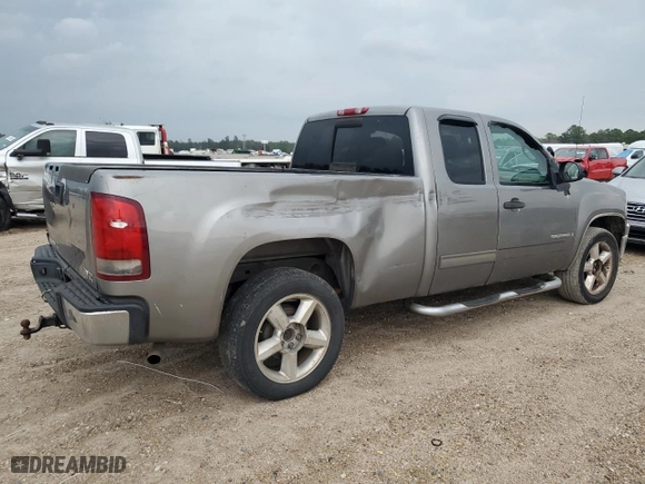 2007 GMC Sierra 1500 SLE1 with VIN 2GTEC19C371540909, listed as a Copart auction lot 82684964 with 206,209 mi miles and Salvage Title. Bid and sale history available at carsss.com. Image 3.