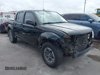 2017 Nissan Frontier Pro-4X z VIN 1N6DD0EV6HN717539, wystawiony jako IAAI lot #42079012 z przebiegiem 234 942 mil mil oraz . Historia ofert i sprzedaży dostępna na DreamBid. Obrazek 1.
