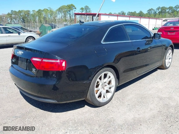 2012 Audi A5 2.0T Premium with VIN WAUCFAFR1CA001337, listed as a IAAI auction lot 41867137 with 124,281 mi miles. Bid and sale history available at carsss.com. Image 4.