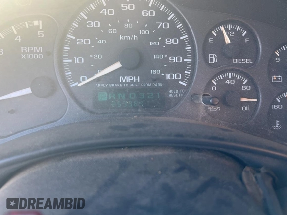 2001 Chevrolet Silverado 1500 with VIN 1GCJC39151E326082, listed as a Copart auction lot 51019515 with 253,364 mi miles and Clean Title. Bid and sale history available at DreamBid. Image 8.