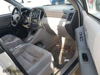 2002 Toyota Highlander with VIN JTEHF21A720052518, listed as a IAAI auction lot 41659273 with 180,017 mi miles. Bid and sale history available at carsss.com. Image 5.