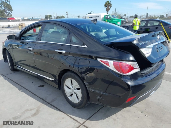 2013 Hyundai Sonata Hybrid Limited with VIN KMHEC4A44DA099701, listed as a IAAI auction lot 41964745 with 61,108 mi miles. Bid and sale history available at carsss.com. Image 3.
