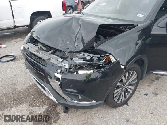 2020 Mitsubishi Outlander SE with VIN JA4AD3A36LZ046736, listed as a IAAI auction lot 42285717 with 43,530 mi miles and . Bid and sale history available at DreamBid. Image 6.