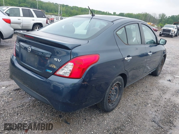 2016 Nissan Versa SV z VIN 3N1CN7AP3GL802075, wystawiony jako IAAI lot #42272359 z przebiegiem 163 144 mil mil oraz . Historia ofert i sprzedaży dostępna na DreamBid. Obrazek 4.