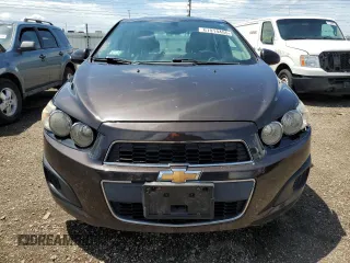 2014 Chevrolet Sonic LS with VIN 1G1JA5SH1E4241785, listed as a Copart auction lot 61914455 with 95,014 mi miles and Clean title. Bid and sale history available at DreamBid. Image 5.