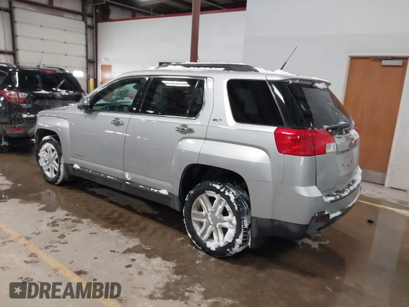 2012 GMC Terrain SLT-1 with VIN 2GKFLVE53C6251811, listed as a IAAI auction lot 41357496 with 152,772 mi miles. Bid and sale history available at carsss.com. Image 3.
