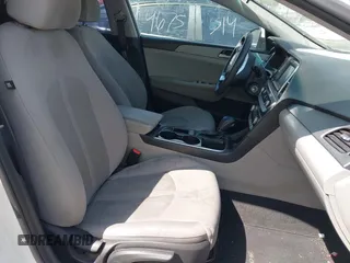 2019 Hyundai Sonata SE with VIN 5NPE24AF3KH756938, listed as a IAAI auction lot 41820296 with 76,064 mi miles and . Bid and sale history available at carsss.com. Image 5.