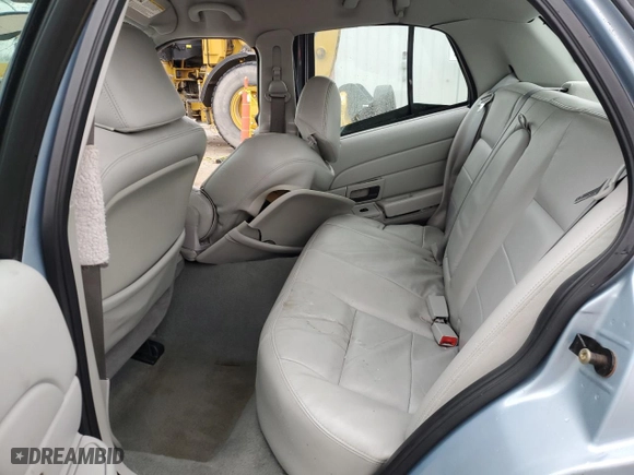 2005 Ford Crown Victoria LX with VIN 2FAFP74W35X168243, listed as a Copart auction lot 86448104 with 99,111 mi miles and Non Repairable. Bid and sale history available at carsss.com. Image 10.
