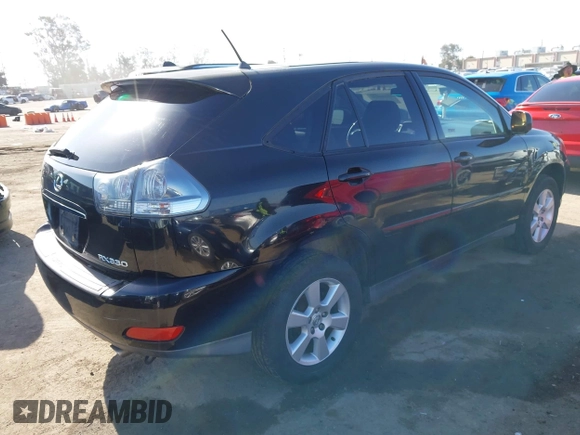 2004 Lexus RX 330 with VIN JTJHA31U540008939, listed as a IAAI auction lot 42280520 with 399,738 mi miles and . Bid and sale history available at DreamBid. Image 4.