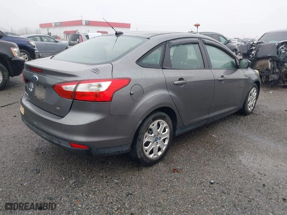 2012 Ford Focus SE with VIN 1FAHP3F2XCL145564, listed as a IAAI auction lot 41951612 with 189,207 mi miles. Bid and sale history available at carsss.com. Image 4.