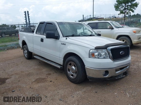 2008 Ford F-150 XL с VIN 1FTPX12V68KC87448, выставлен на аукционе IAAI как лот 42648607 с пробегом 322 426 миль миль и . История ставок и продаж доступна на DreamBid. Изображение 1.