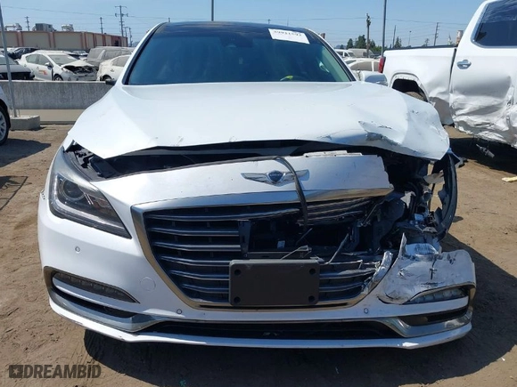 2018 Genesis G80 3.8L with VIN KMHGN4JE1JU225986, listed as a IAAI auction lot 39921592 with 30,509 mi miles. Bid and sale history available at carsss.com. Image 12.
