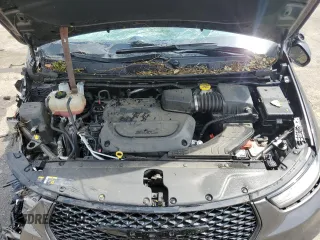 2022 Chrysler Pacifica Touring L with VIN 2C4RC1BG8NR152314, listed as a Copart auction lot 50923955 with 32,893 mi miles and Salvage Title. Bid and sale history available at DreamBid. Image 12.