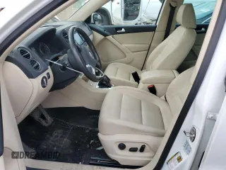 2016 Volkswagen Tiguan S with VIN WVGBV7AX7GW585550, listed as a Copart auction lot 54253155 with 91,827 mi miles and Salvage Title. Bid and sale history available at DreamBid. Image 7.