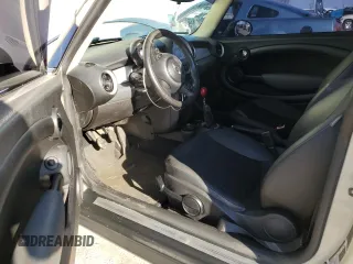 2011 MINI Hardtop с VIN WMWSU3C59BT099244, выставлен на аукционе Copart как лот 43682064 с пробегом 168 133 миль миль и Чистый • Clean title. История ставок и продаж доступна на DreamBid. Изображение 8.