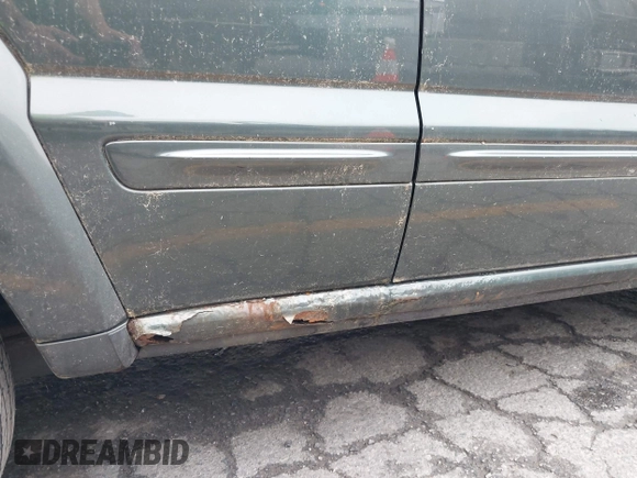 2002 Jeep Liberty Limited с VIN 1J4GL58K32W180061, выставлен на аукционе IAAI как лот 42644030 с пробегом 105 668 миль миль и . История ставок и продаж доступна на DreamBid. Изображение 12.