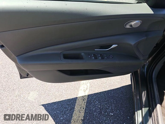 2024 Hyundai Elantra SEL with VIN KMHLM4DG6RU648010, listed as a IAAI auction lot 42852865 with 29,603 mi miles and . Bid and sale history available at DreamBid. Image 10.