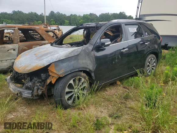 2015 Kia Sorento SX with VIN 5XYKW4A70FG568634, listed as a Copart auction lot 55783225 with Not provided miles and Salvage title. Bid and sale history available at DreamBid. Image 1.