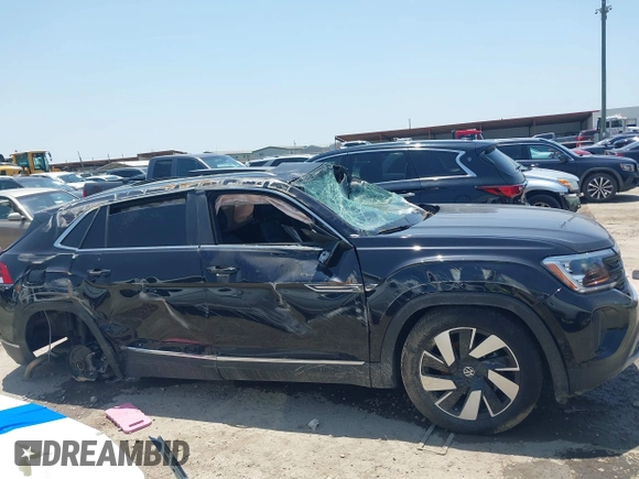 2024 Volkswagen Atlas SEL with VIN 1V2BE2CA3RC233021, listed as a IAAI auction lot 42185251 with 23,398 mi miles and . Bid and sale history available at DreamBid. Image 12.