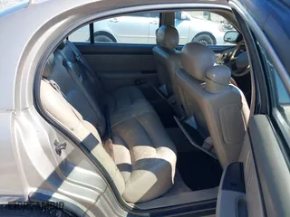2000 Buick Park Avenue Ultra with VIN 1G4CU5219Y4205854, listed as a IAAI auction lot 41662383 with 211,249 mi miles. Bid and sale history available at carsss.com. Image 8.