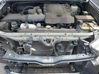 2021 Toyota 4Runner SR5 with VIN JTEMU5JR0M5962609, listed as a Copart auction lot 55848695 with 61,595 mi miles and Salvage title. Bid and sale history available at DreamBid. Image 12.