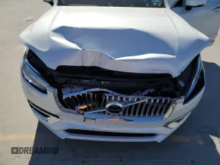 2021 Volvo XC90 Inscription с VIN YV4A221L8M1691066, выставлен на аукционе Copart как лот 76094924 с пробегом Не указан миль и Списание • Salvage title. История ставок и продаж доступна на DreamBid. Изображение 13.