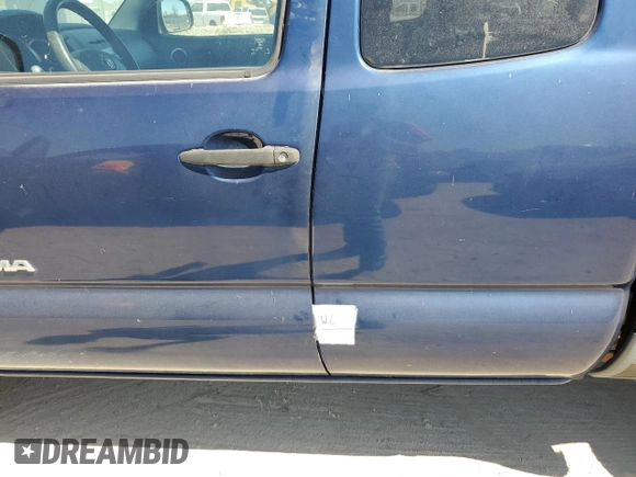2006 Toyota Tacoma PreRunner z VIN 5TETX62N36Z226899, wystawiony jako Copart lot #74495624 z przebiegiem 229 416 mil mil oraz Nie do naprawy • Non repairable. Historia ofert i sprzedaży dostępna na DreamBid. Obrazek 12.