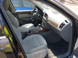 2015 Audi Q5 Premium Plus with VIN WA1LFAFP1FA130274, listed as a IAAI auction lot 42180225 with 101,758 mi miles and . Bid and sale history available at DreamBid. Image 5.