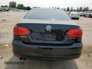 2013 Volkswagen Jetta SE with VIN 3VWDP7AJ0DM293248, listed as a Copart auction lot 58566395 with 205,773 mi miles and Salvage title. Bid and sale history available at DreamBid. Image 6.