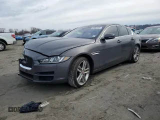 2017 Jaguar XE 35t Prestige with VIN SAJAK4BV3HA948348, listed as a Copart auction lot 41881434 with 87,257 mi miles and Salvage Title. Bid and sale history available at carsss.com. Image 1.