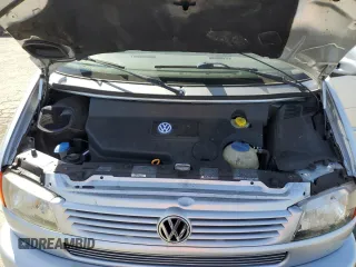 2002 Volkswagen EuroVan MV with VIN WV2MB470X2H068241, listed as a Copart auction lot 51183275 with 194,130 mi miles and Salvage Title. Bid and sale history available at DreamBid. Image 12.