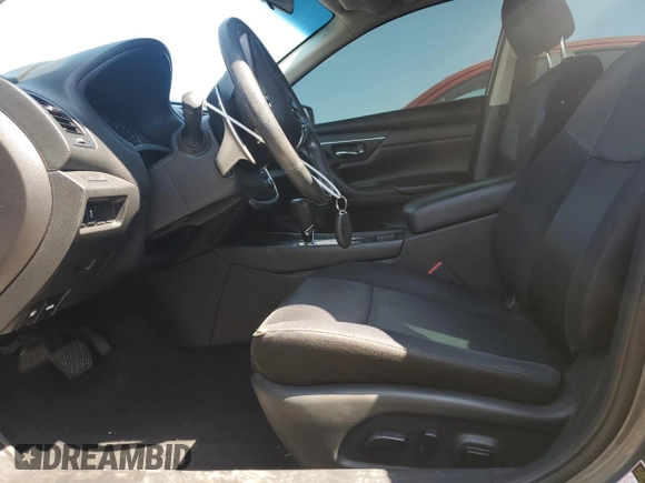 2016 Nissan Altima SR z VIN 1N4AL3AP5GC209029, wystawiony jako Copart lot #55973955 z przebiegiem 131 909 mil mil oraz Szkoda całkowita • Salvage title. Historia ofert i sprzedaży dostępna na DreamBid. Obrazek 7.