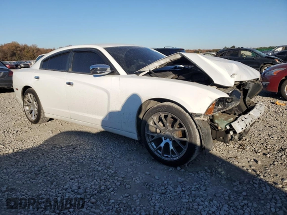2014 Dodge Charger SE with VIN 2C3CDXBG7EH284495, listed as a Copart auction lot 83147324 with 215,661 mi miles and Salvage Title. Bid and sale history available at carsss.com. Image 4.