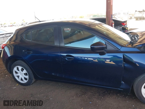 2014 Mazda 3 i Sport with VIN JM1BM1K75E1189548, listed as a IAAI auction lot 41882969 with 138,831 mi miles and . Bid and sale history available at carsss.com. Image 12.