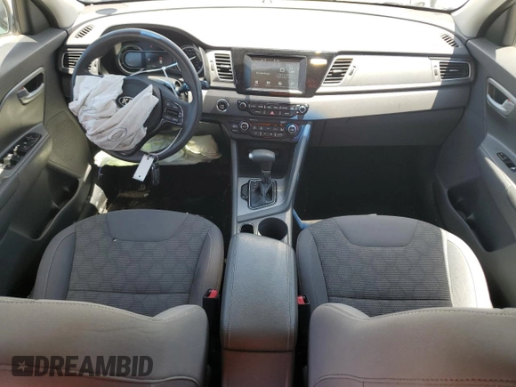 2017 Kia Niro LX with VIN KNDCB3LC8H5091046, listed as a Copart auction lot 63559304 with 79,530 mi miles and Salvage Title. Bid and sale history available at DreamBid. Image 8.