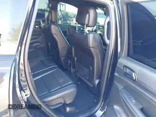 2021 Jeep Grand Cherokee Limited z VIN 1C4RJFBG8MC536748, wystawiony jako IAAI lot #41820268 z przebiegiem 49 882 mil mil oraz . Historia ofert i sprzedaży dostępna na DreamBid. Obrazek 8.