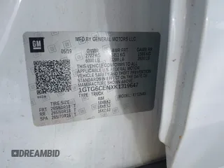 2019 GMC Canyon 4WD SLE z VIN 1GTG6CENXK1319647, wystawiony jako IAAI lot #42039568 z przebiegiem 56 371 mil mil oraz . Historia ofert i sprzedaży dostępna na DreamBid. Obrazek 9.