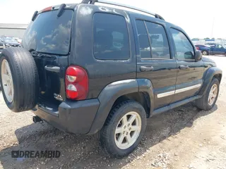 2007 Jeep Liberty Limited with VIN 1J4GK58K27W517443, listed as a IAAI auction lot 42586618 with 197,144 mi miles and . Bid and sale history available at DreamBid. Image 4.
