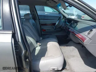 2001 Mercury Grand Marquis LS with VIN 2MEFM75W51X633616, listed as a IAAI auction lot 42051119 with 123,236 mi miles. Bid and sale history available at carsss.com. Image 5.