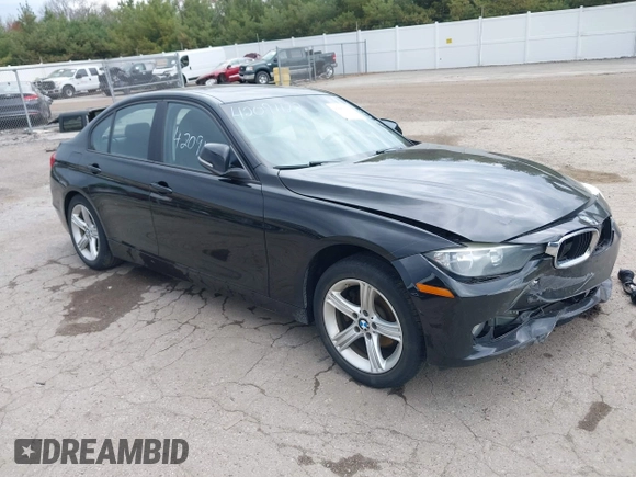2014 BMW 3 Series 320i xDrive with VIN WBA3C3C51EF983320, listed as a IAAI auction lot 42091122 with 12,312 mi miles and . Bid and sale history available at DreamBid. Image 1.