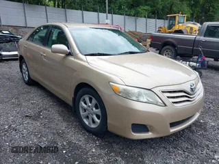 2011 Toyota Camry LE z VIN 4T1BF3EK2BU119615, wystawiony jako IAAI lot #42523285 z przebiegiem 160 798 mil mil oraz . Historia ofert i sprzedaży dostępna na DreamBid. Obrazek 1.