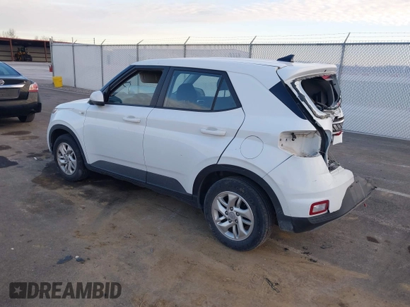 2021 Hyundai Venue SE with VIN KMHRB8A36MU068032, listed as a IAAI auction lot 41083579 with 100,598 mi miles and . Bid and sale history available at DreamBid. Image 3.