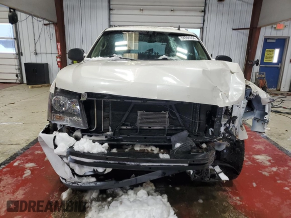 2012 Chevrolet Avalanche LTZ with VIN 3GNTKGE74CG233554, listed as a Copart auction lot 84366554 with 220,440 mi miles and Salvage title. Bid and sale history available at DreamBid. Image 5.