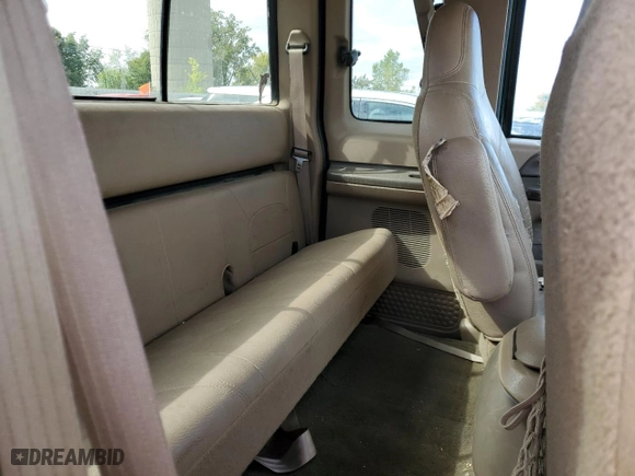 1999 Ford Super Duty F-250 XL with VIN 1FTNX21S3XEB87776, listed as a Copart auction lot 72562534 with 215,719 mi miles and Clean Title. Bid and sale history available at carsss.com. Image 10.