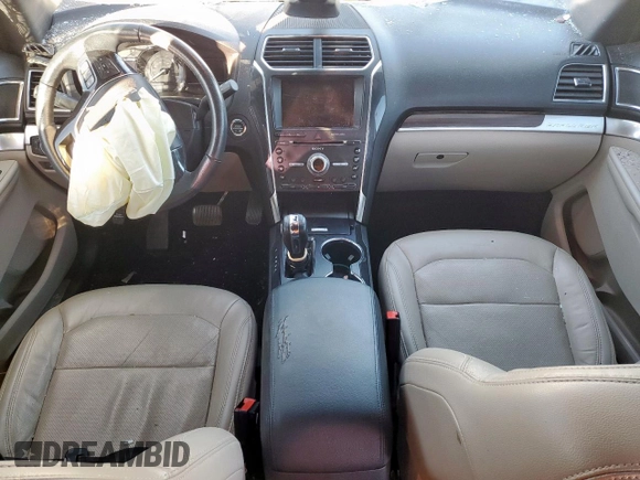 2018 Ford Explorer Limited z VIN 1FM5K7F83JGC70270, wystawiony jako Copart lot #59527435 z przebiegiem 92 104 mil mil oraz Nie do naprawy • Non repairable. Historia ofert i sprzedaży dostępna na DreamBid. Obrazek 8.
