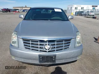 2007 Cadillac DTS Luxury I with VIN 1G6KD57Y57U168762, listed as a IAAI auction lot 41612662 with 125,314 mi miles. Bid and sale history available at carsss.com. Image 6.