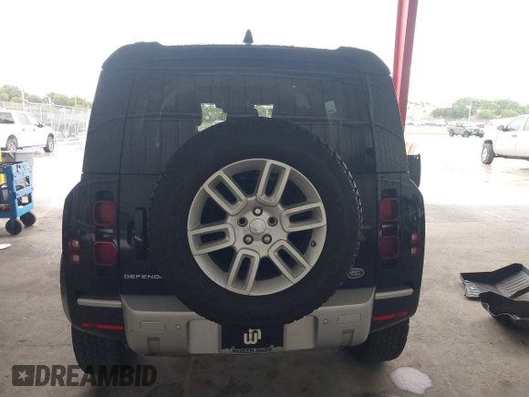 2020 Land Rover Defender S с VIN SALEJEEX6L2017957, выставлен на аукционе IAAI как лот 41205120 с пробегом 33 720 миль миль и . История ставок и продаж доступна на DreamBid. Изображение 16.